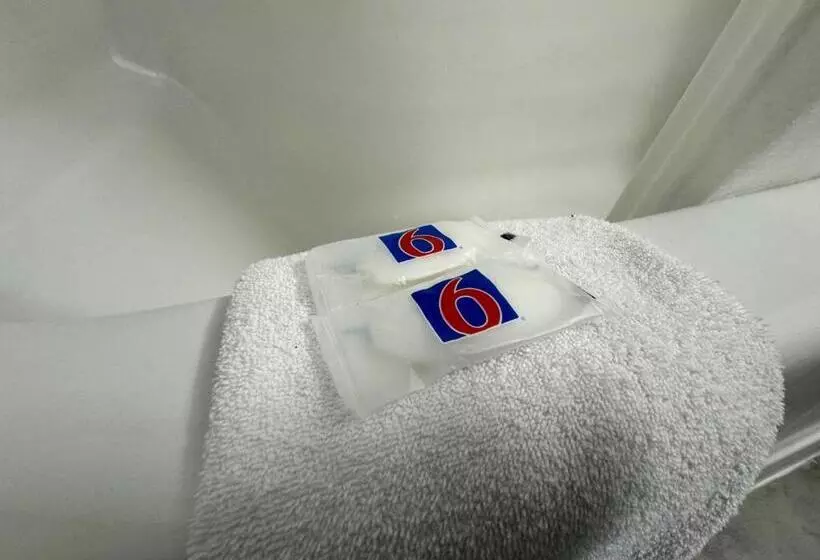 Hotelli Studio 6 Suites East Syracuse Airport