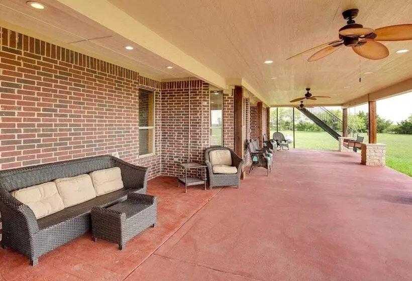 The Oasis Ranch 20 Acre Ranch In Whitewright!