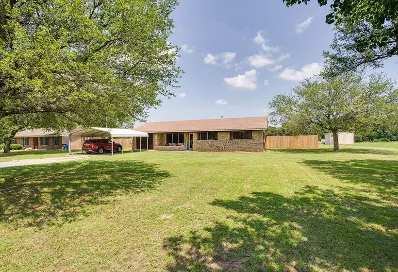 Pet Friendly Cartwright Home W/ Private Backyard!