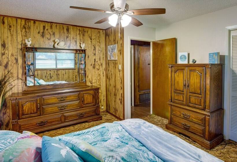 Pet Friendly Cartwright Home W/ Private Backyard!