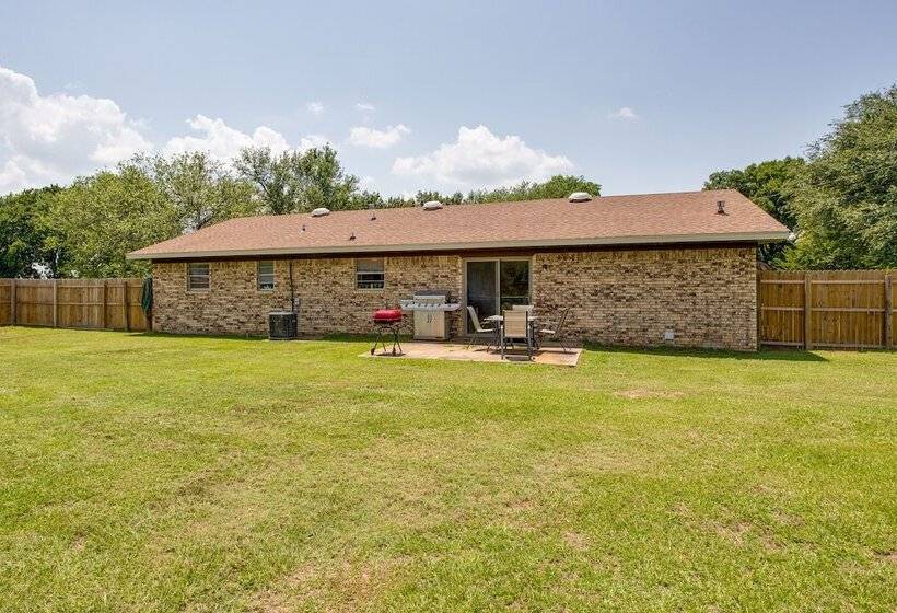 Pet Friendly Cartwright Home W/ Private Backyard!