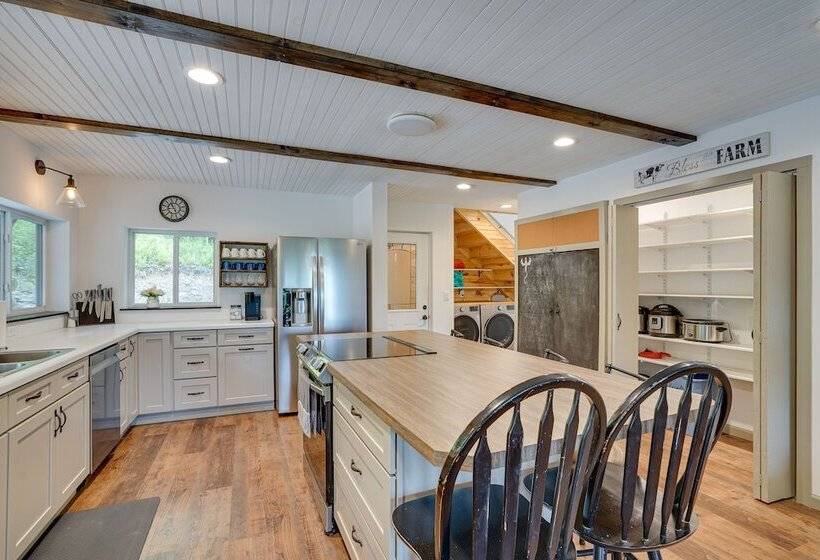 Secluded Marathon Hideaway W/ Fire Pit + Views!