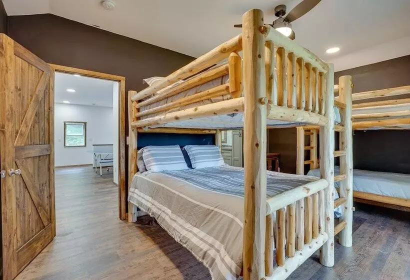 Secluded Marathon Hideaway W/ Fire Pit + Views!