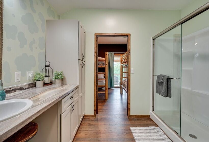 Secluded Marathon Hideaway W/ Fire Pit + Views!