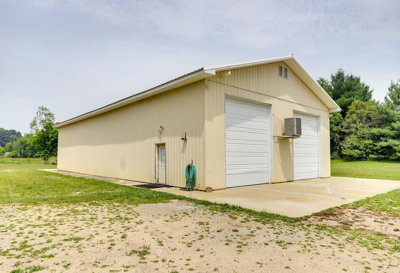 Wfh Friendly Lawrence Escape W/ Lake Access