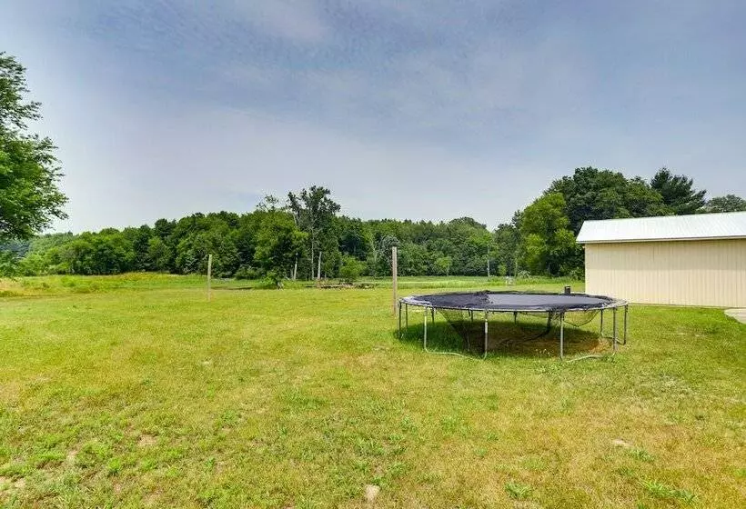Wfh Friendly Lawrence Escape W/ Lake Access
