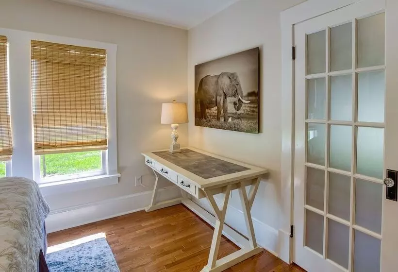 White Springs Gem W/ Patio & Screened Porch!