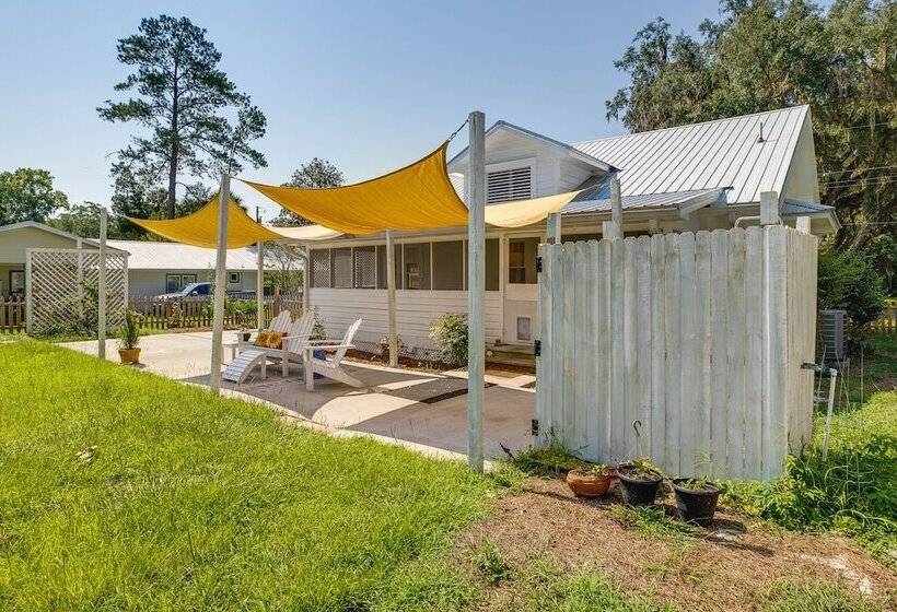 White Springs Gem W/ Patio & Screened Porch!