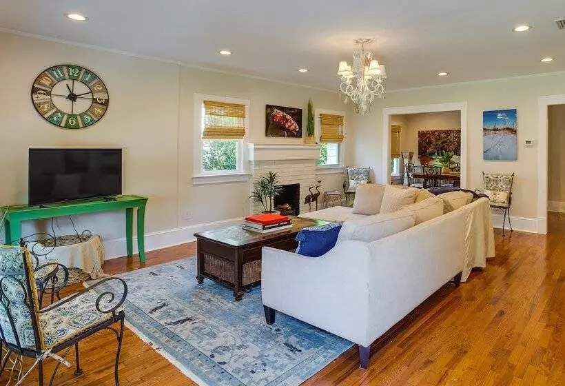 White Springs Gem W/ Patio & Screened Porch!