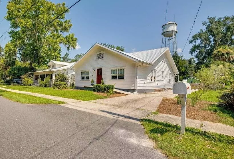 White Springs Gem W/ Patio & Screened Porch!