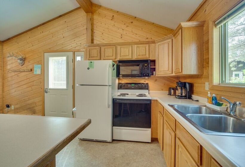 Woodland Cabin W/ Fishing, Atv & Snowmobile Trails