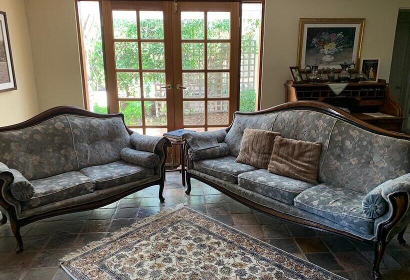 민박 Weelaway On Gregory