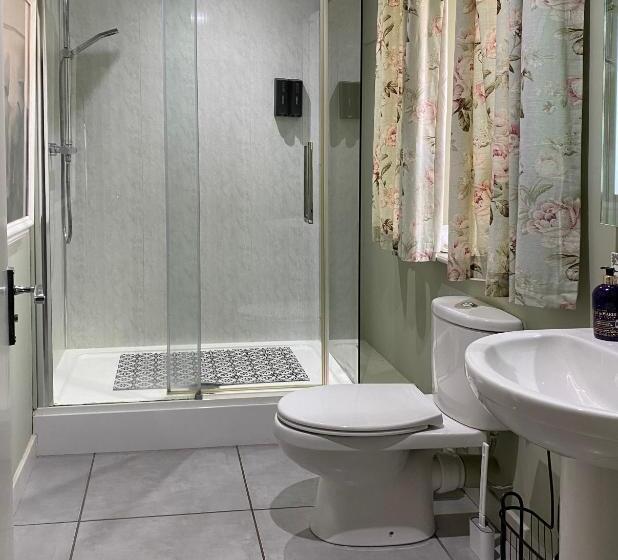 Red Lion, Coorie Inn