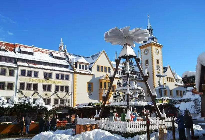 ホテル Altstadt