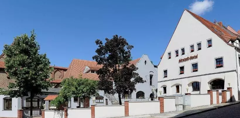 ホテル Altstadt