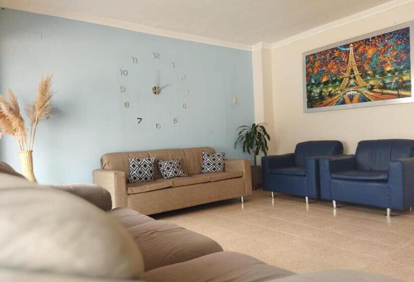 فندق Exito Barranquilla