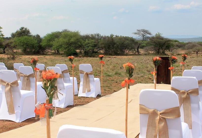 호텔 Finfoot Lake Reserve By Dream Resorts