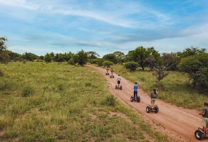 호텔 Finfoot Lake Reserve By Dream Resorts