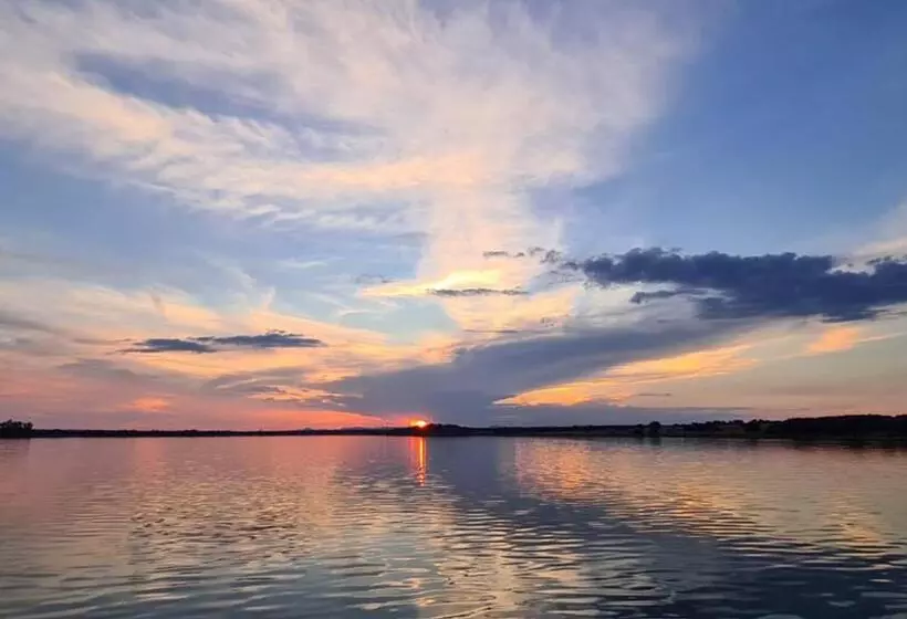 ホテル Finfoot Lake Reserve By Dream Resorts