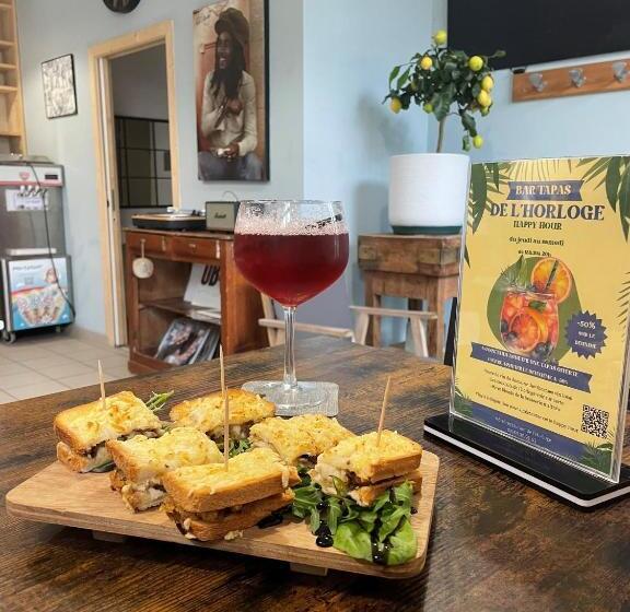 Отель Hôtel De L Horloge