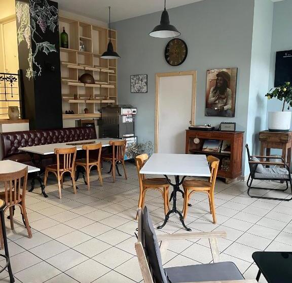 Отель Hôtel De L Horloge