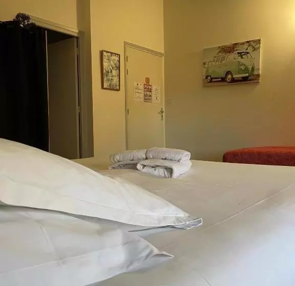 Hotel Hôtel De L Horloge