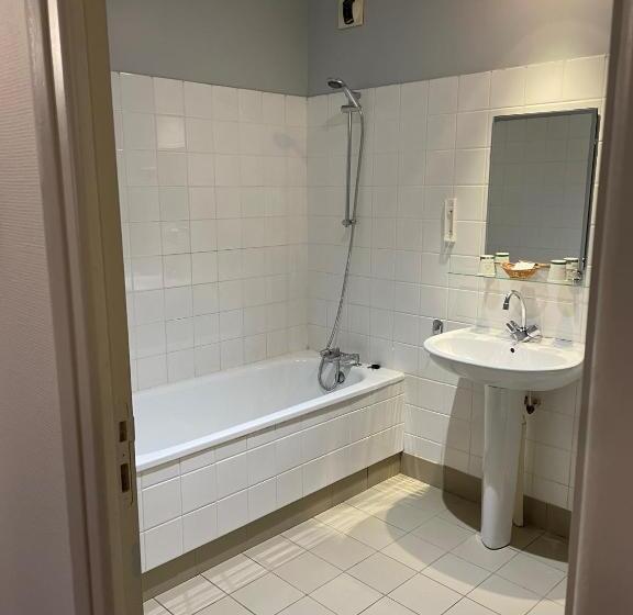 Отель Hôtel De L Horloge