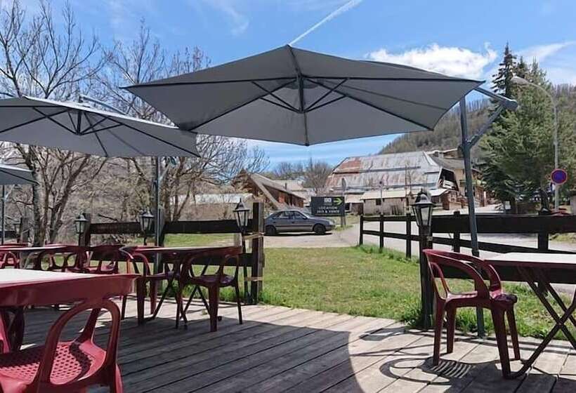 ホテル L'ours Blanc