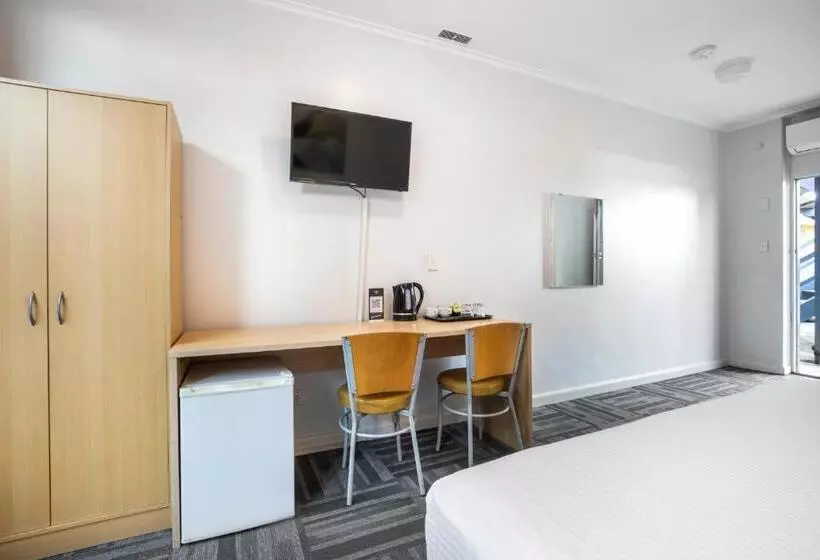 Meadow Inn Hotel Motel