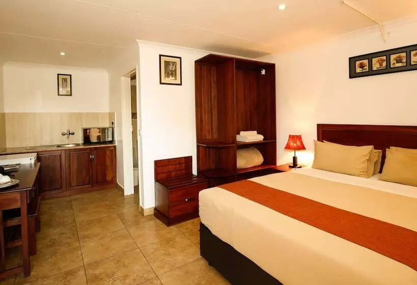 هتل Mokoro Lodge