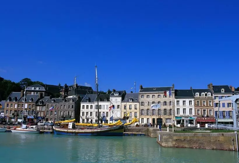 Hotelli Vvf Normandie Veules Les Roses