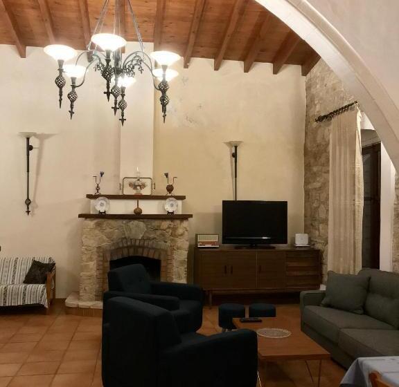 Komi Lofou House By Trulycyprus