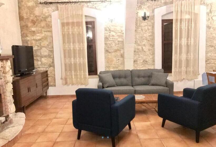 Komi Lofou House By Trulycyprus