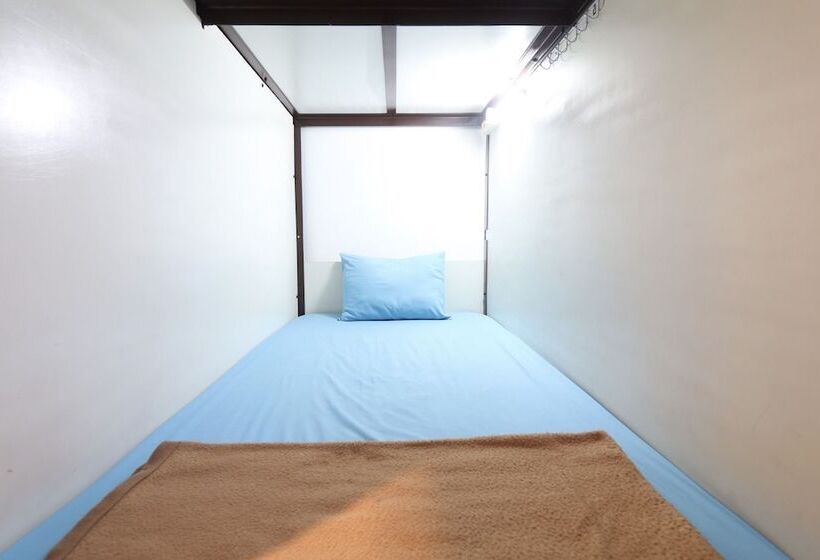 Mador Malang Dorm Hostel