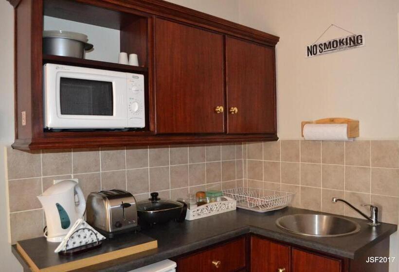 膳宿费 La Paix Guesthouse