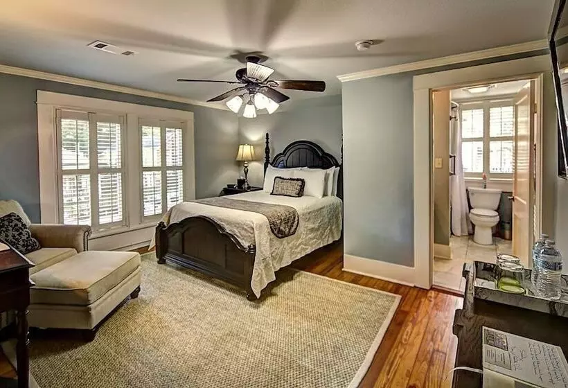 The Good House B&b