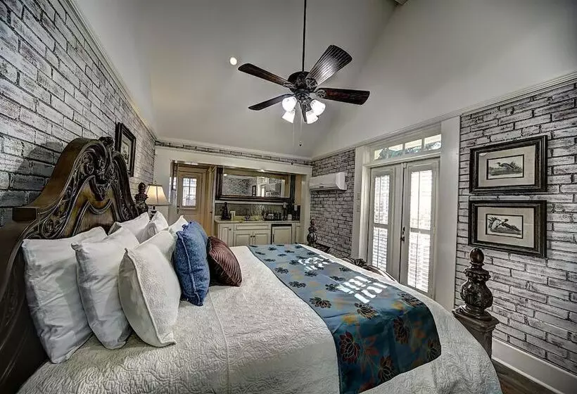 The Good House B&b