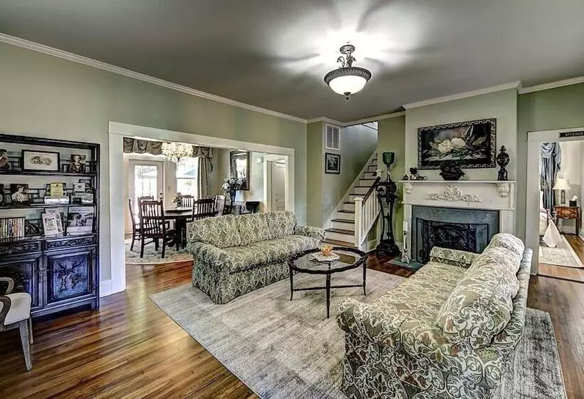The Good House B&b