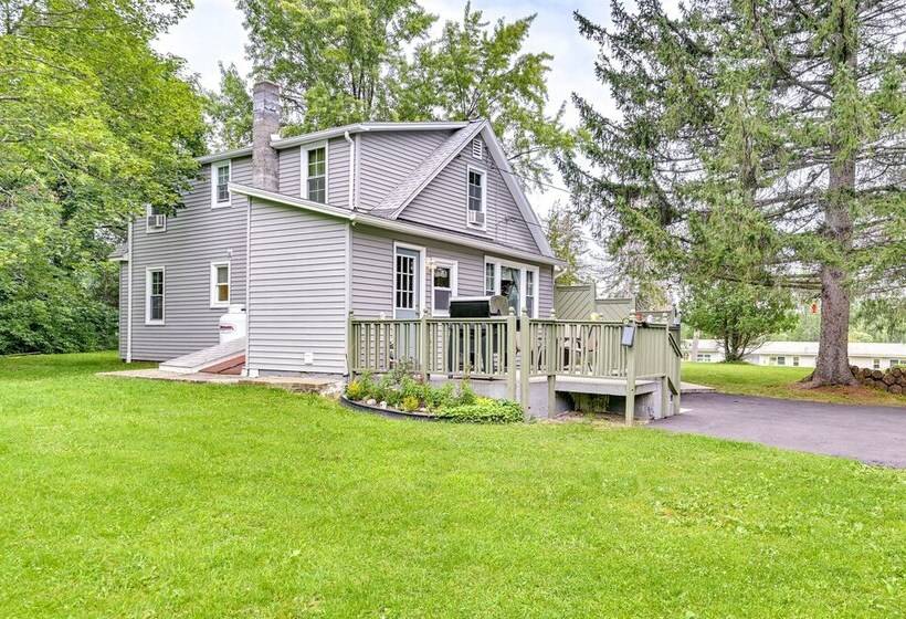 Charming East Durham Home   2 Mi To Water Park