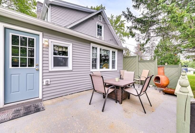 Charming East Durham Home   2 Mi To Water Park