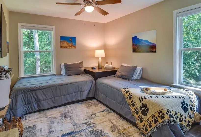 Charming Pendleton Retreat ~ 5 Mi To Clemson!