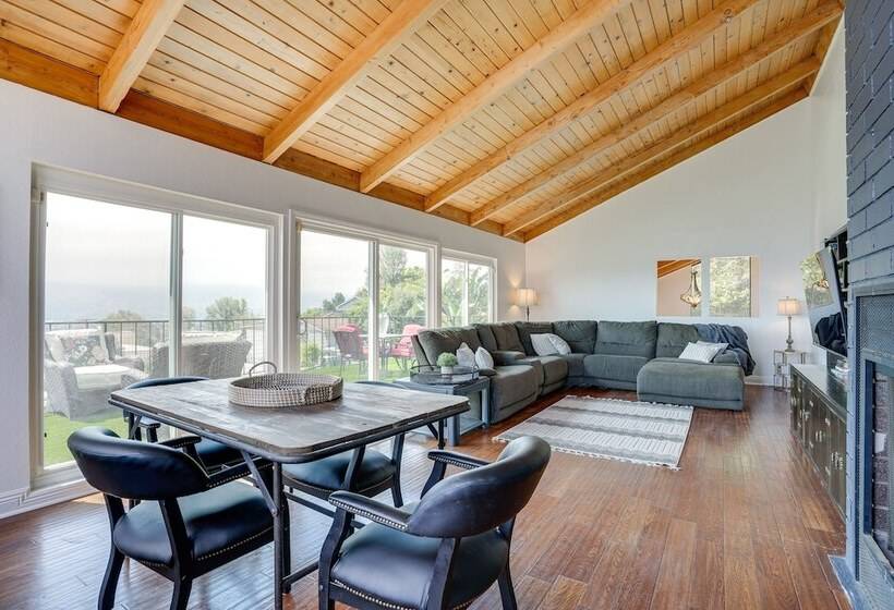 Chic Santa Paula Home W/ Mountain & City Views!