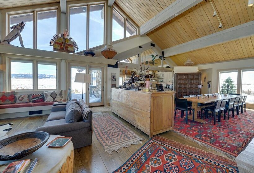 Cora Home W/ Mountain Views   Fishing On Site!