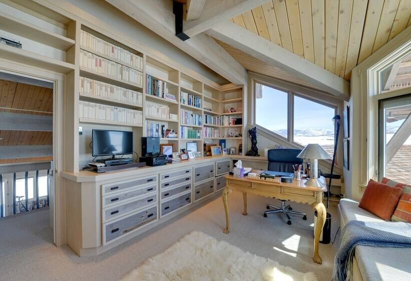 Cora Home W/ Mountain Views   Fishing On Site!