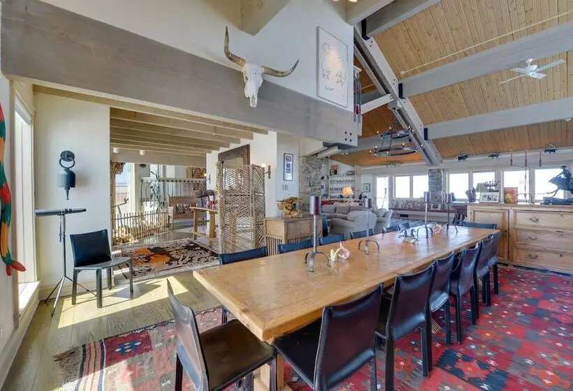 Cora Home W/ Mountain Views   Fishing On Site!