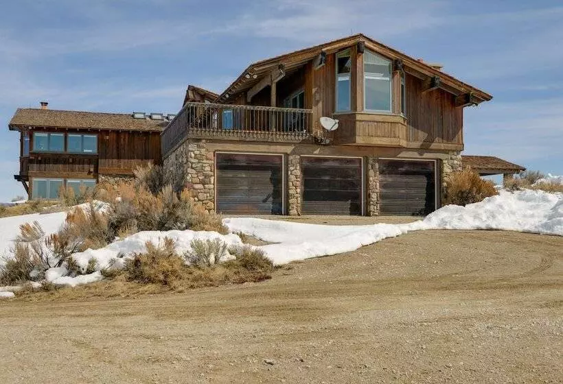 Cora Home W/ Mountain Views   Fishing On Site!