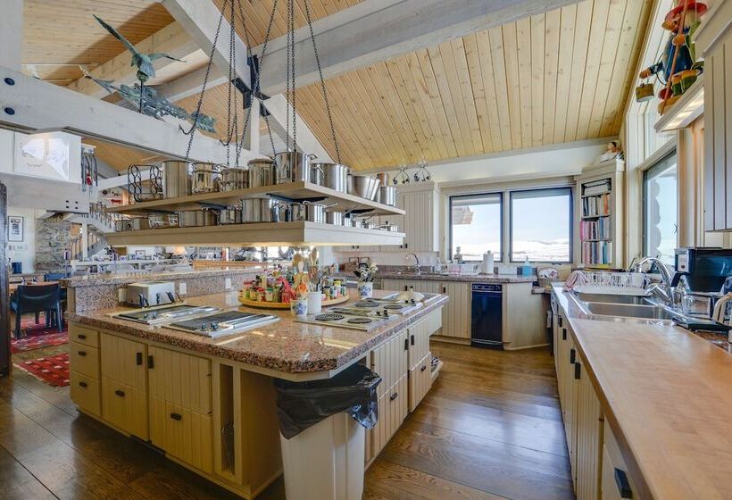 Cora Home W/ Mountain Views   Fishing On Site!