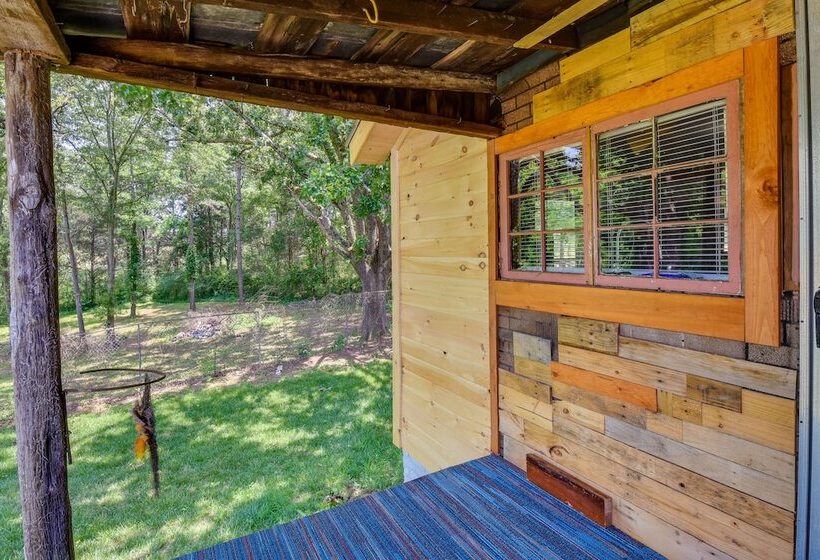 Cozy Cabin Near Lake Hartwell & Clemson University