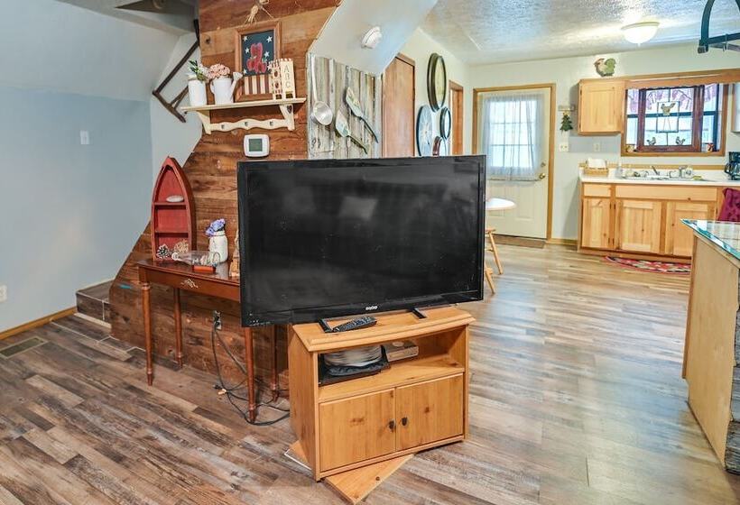 Cozy Country Cabin 4 Mi To Cave Run Lake!