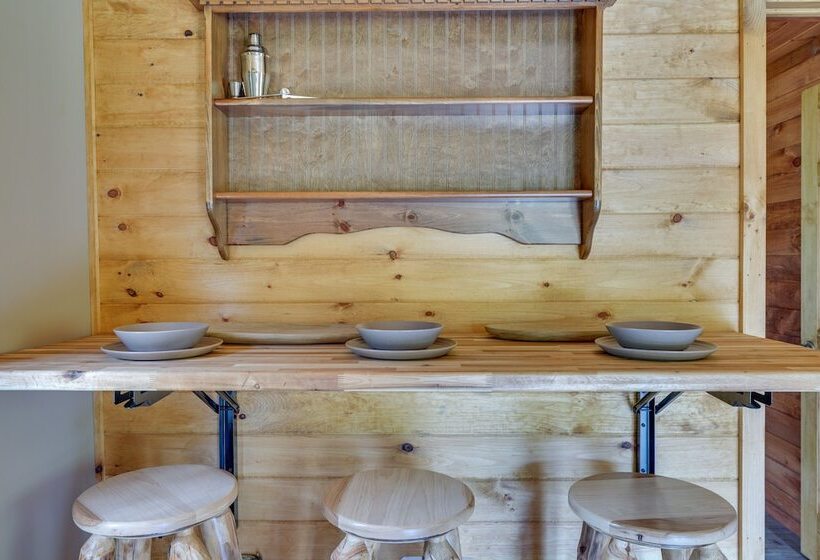 Cozy Ellicottville Cabin W/ Water Views Near Ski